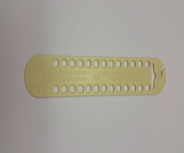 Cream | Thread Organiser with safety cutter